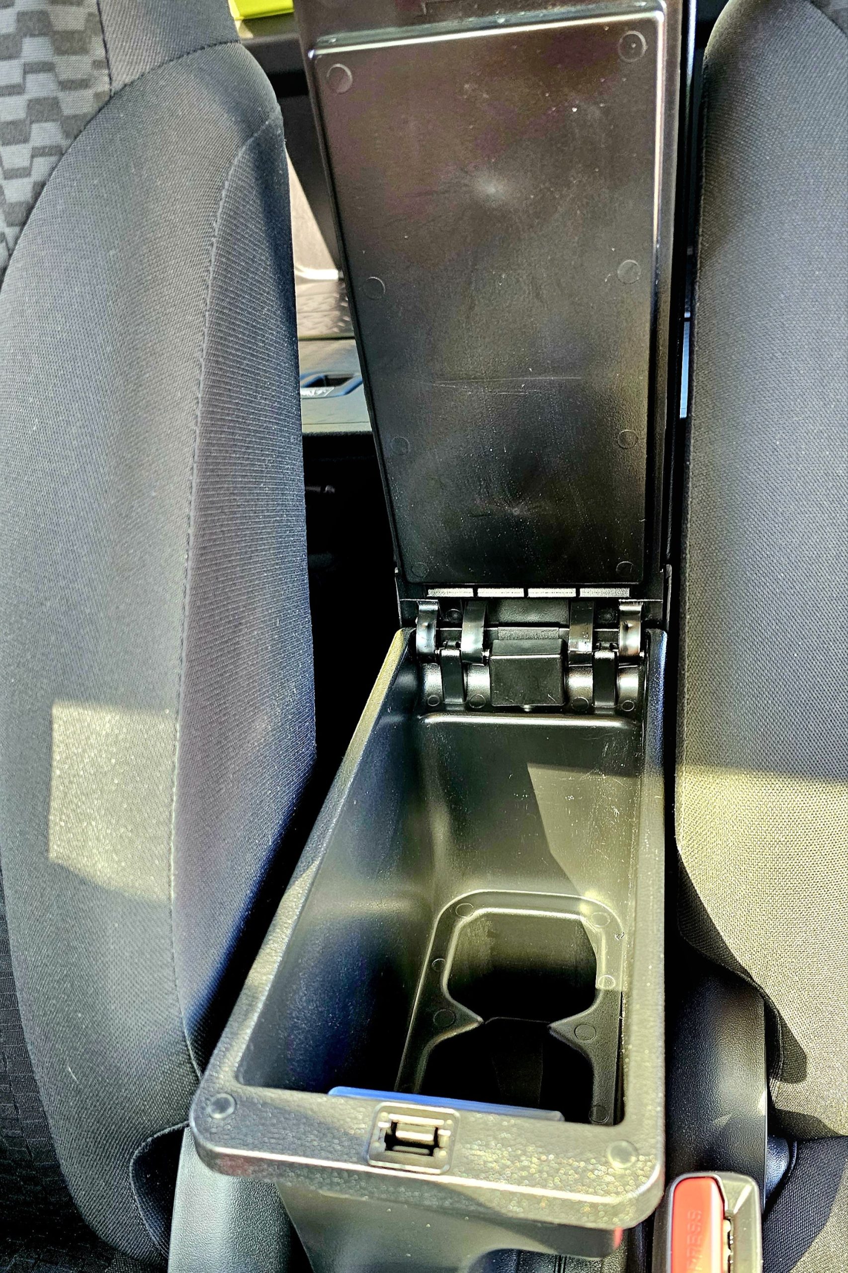 Suzuki Jimny Gen 4 Adjustable Armrest (With USB) 3 Door only – The